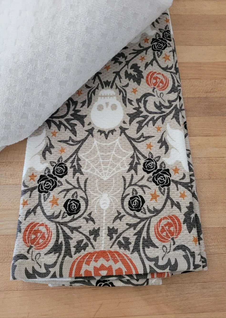 NEW Cupcakes and Cashmere Halloween Kitchen Towel - Pumpkin & Skull Design